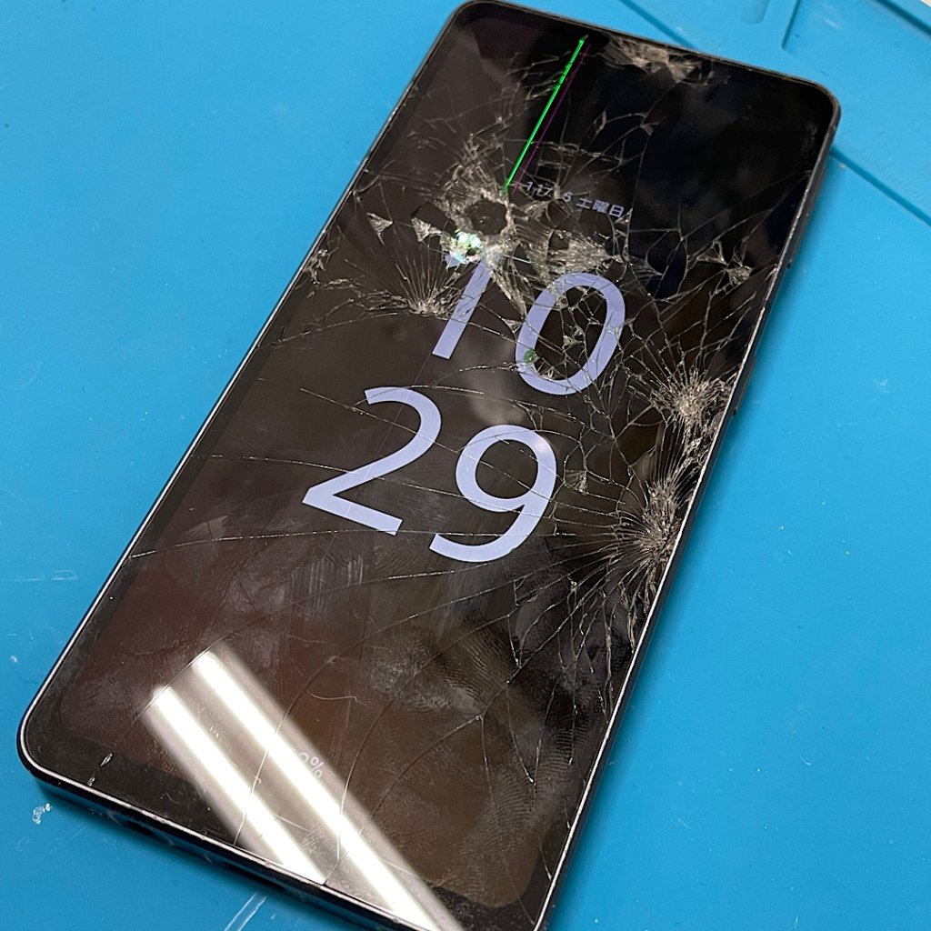 アンドロイド携帯修理実施中！| SHARP AQUOS画面バキバキ 液晶交換修理| 牛久市