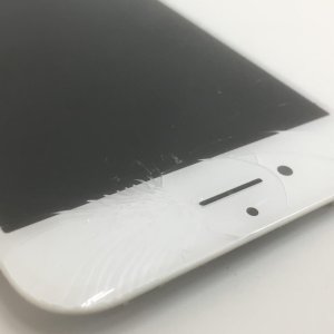 【画面割れ】iPhone8 パネル交換