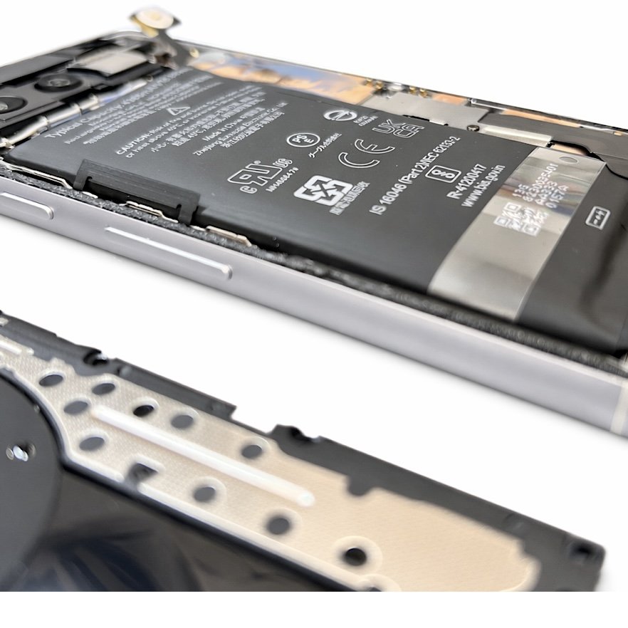 Androidスマホ 【 Google pixel 7a】バッテリー交換修理／即日対応！！