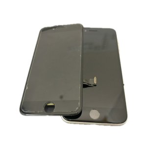 iPhoneSE3　液晶交換