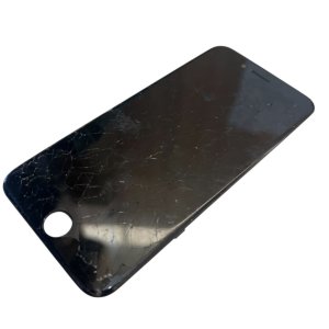 iPhone SE（第3世代）のパネル交換修理