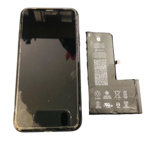 iPhoneXS　起動不良、バッテリー交換