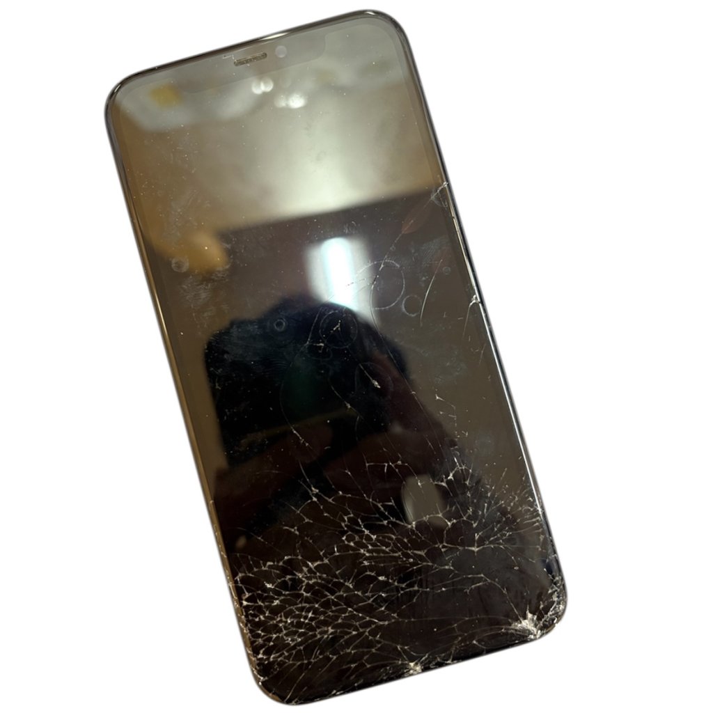 iPhone11 フロントパネル交換