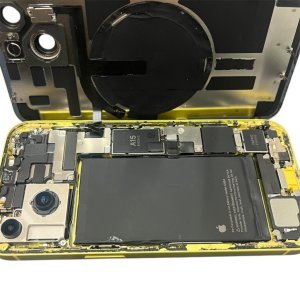 iPhone14　バッテリー交換