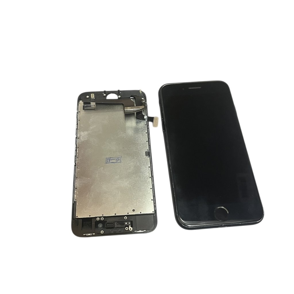 iPhoneSE3　液晶交換修理