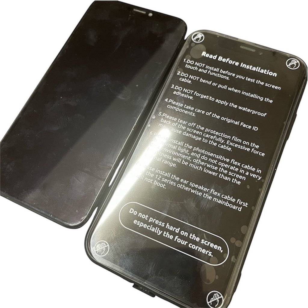 iPhone 12 画面交換