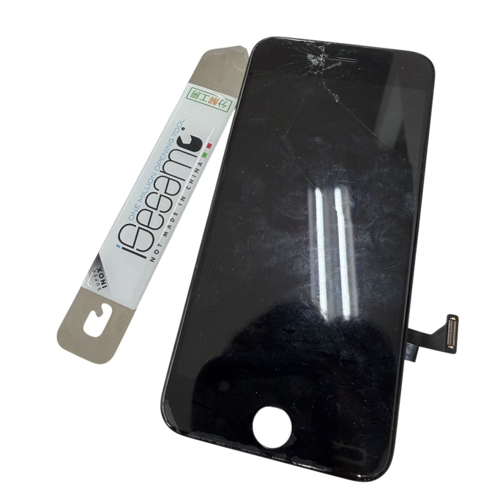 iPhone8パネル交換