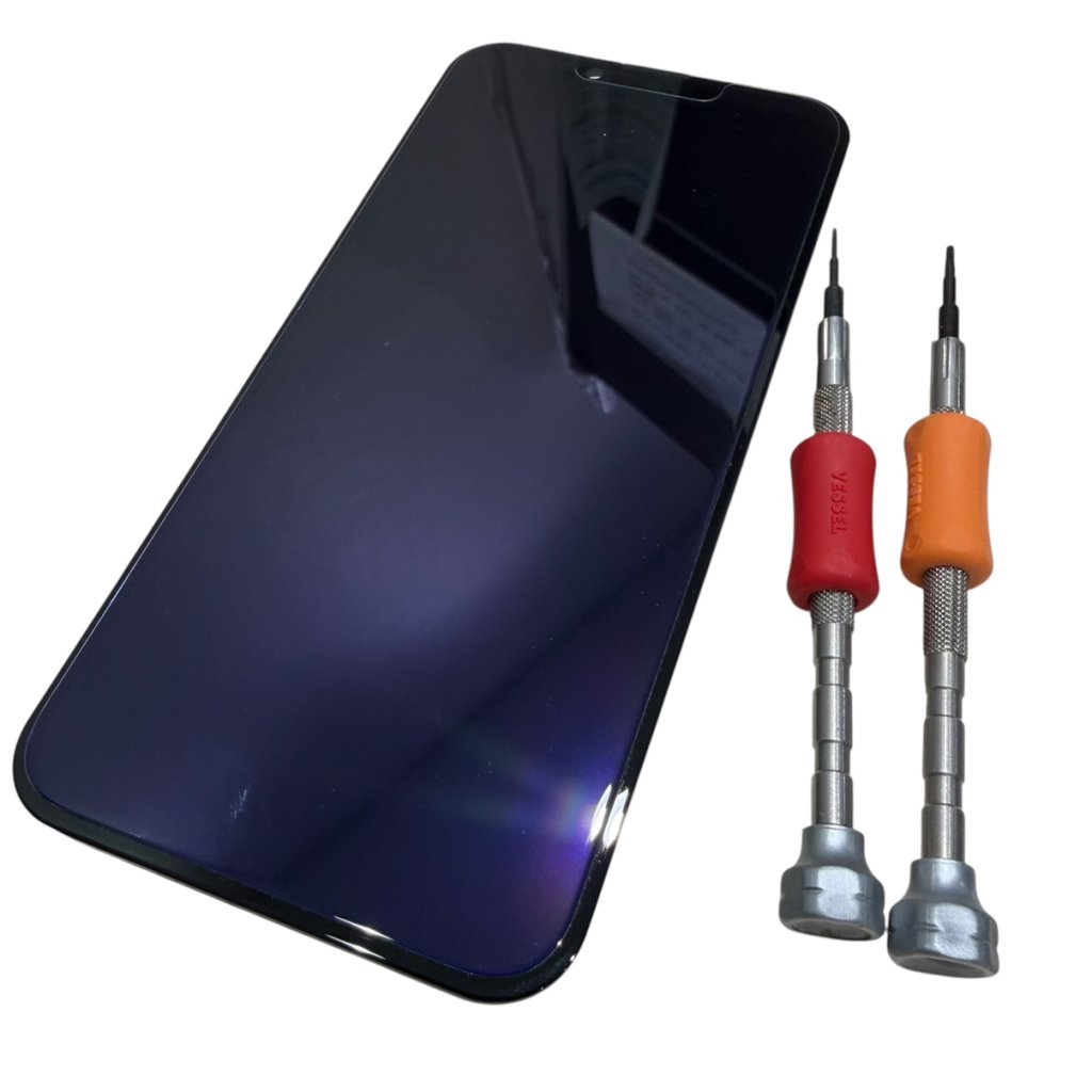 iPhone13液晶交換