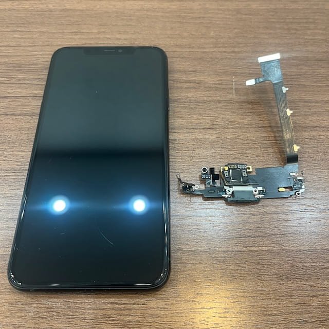iPhone11 ProMax修理 充電口交換｜蕨市塚越
