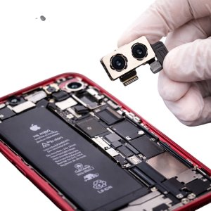 iPhoneXRのアウトカメラ交換修理