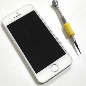 iPhone5-SE バッテリー交換