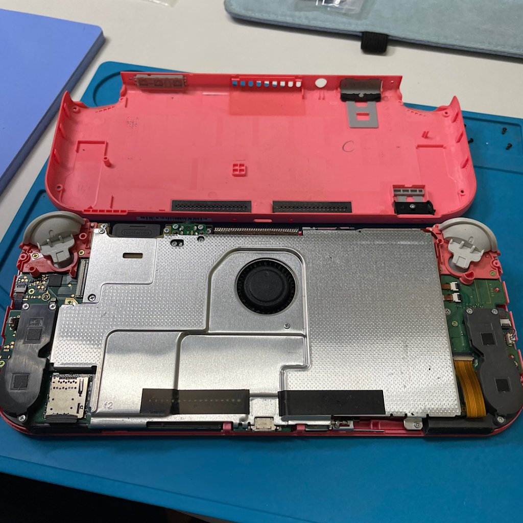 任天堂Switch Lite充電保たない バッテリー交換| 守谷市大柏| Switch修理も即日対応致します！