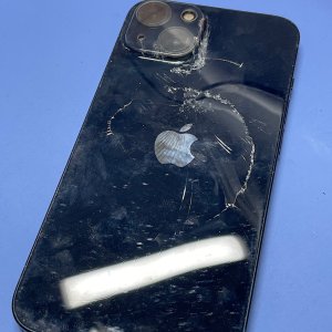 iPhone14 バックパネル交換修理| つくば市| 背面パネル交換もご予約にて対応致します！