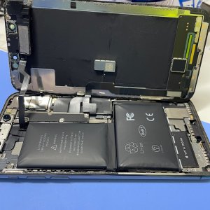 iPhoneX 電池膨張 バッテリー交換| 我孫子市つくし野| バッテリー交換も即日お渡しで修理対応しております‼︎