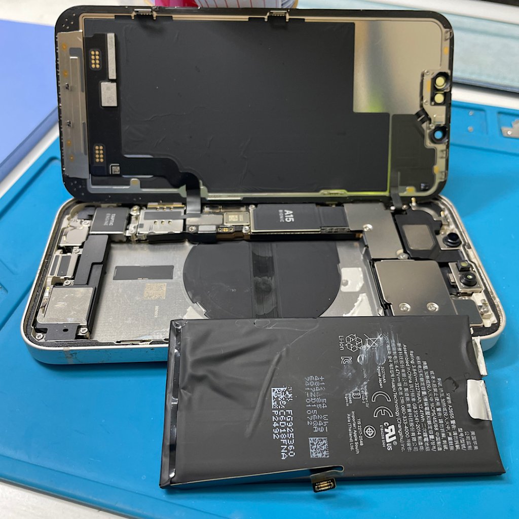 iPhone13 充電力低下 バッテリー交換| 取手市米ノ井| バッテリー交換も即日お渡しで修理対応しております‼︎