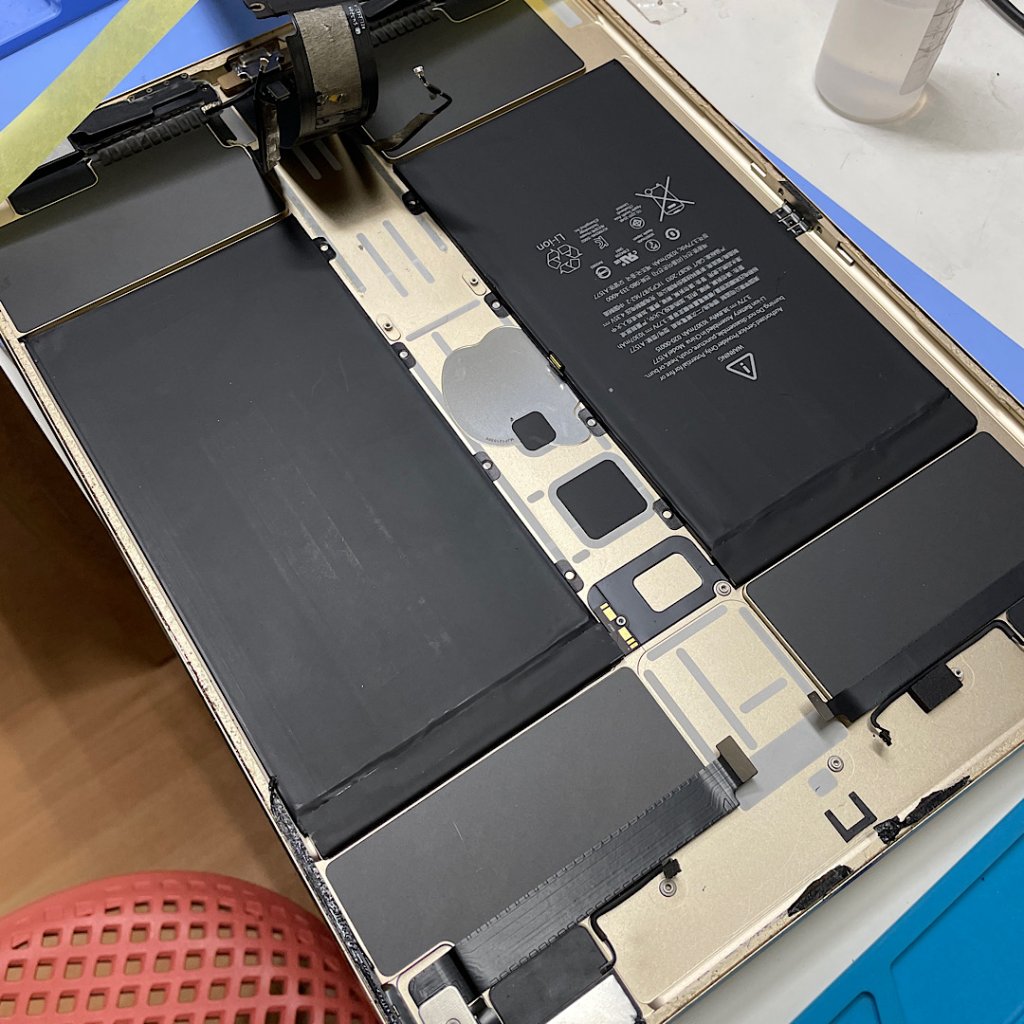 iPad Pro 充電劣化 バッテリー交換修理| 常総市| iPad修理もご予約で即日対応致します！