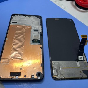 シャープAQUOS 落下破損 液晶交換| 我孫子市日秀| 液晶交換もご予約で即日お渡しで修理対応しております‼︎