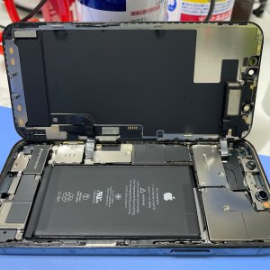 iPhone12Pro モバイルバッテリー常備  電池交換| 龍ケ崎市羽黒町| 電池交換も即日30分対応！
