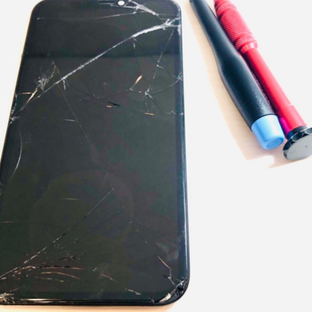 iPhoneXR アイフォンXR フロントパネル交換