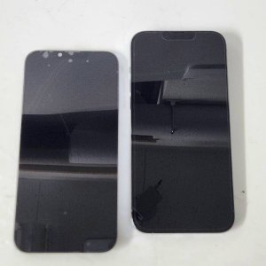 【iPhone13 ProMax 液晶交換】画面が映らなくなり操作が何もできない！こちらの症状は即日修理で回復。|伊勢崎市山王町