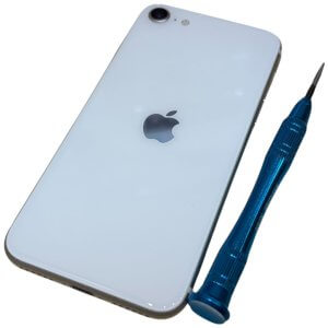 iPhoneSE3　インカメラ修理