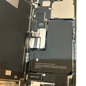 iPhone13 Pro バッテリー交換　札幌市 東区 元町