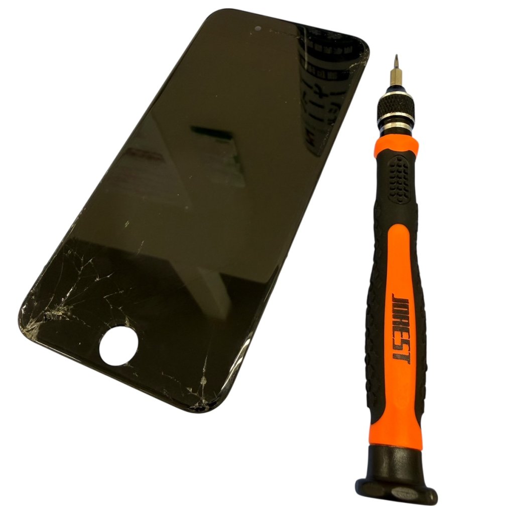 iPhoneSE3パネル交換