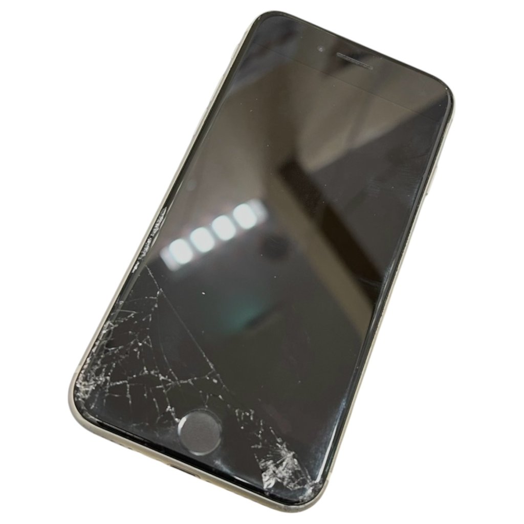 iPhoneSE3 フロントパネル交換 |スマホ修理SHOPマックスバリュ菊水店限定で 【2月28日まで 修理金額 半額キャンペーン】