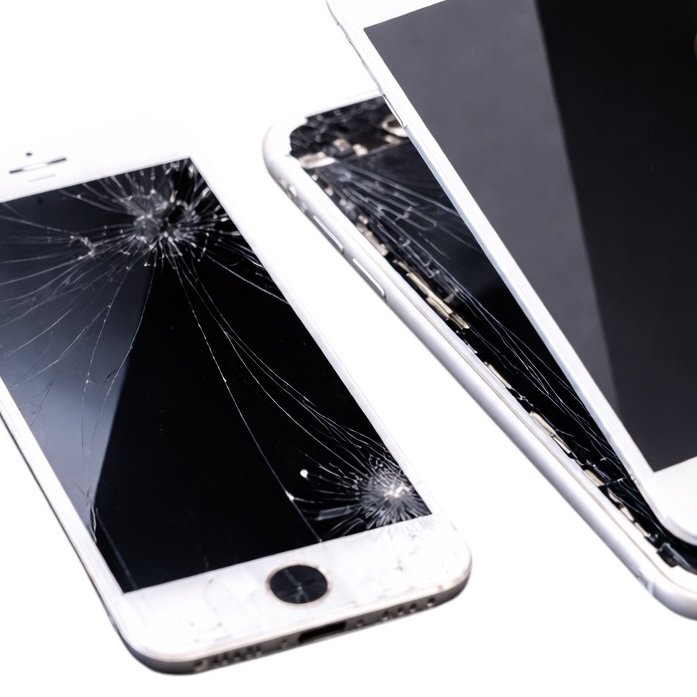 iPhoneSE3 パネル交換