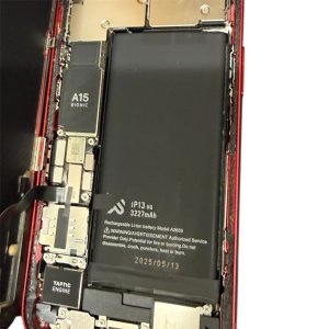 iPhone 13 バッテリー交換