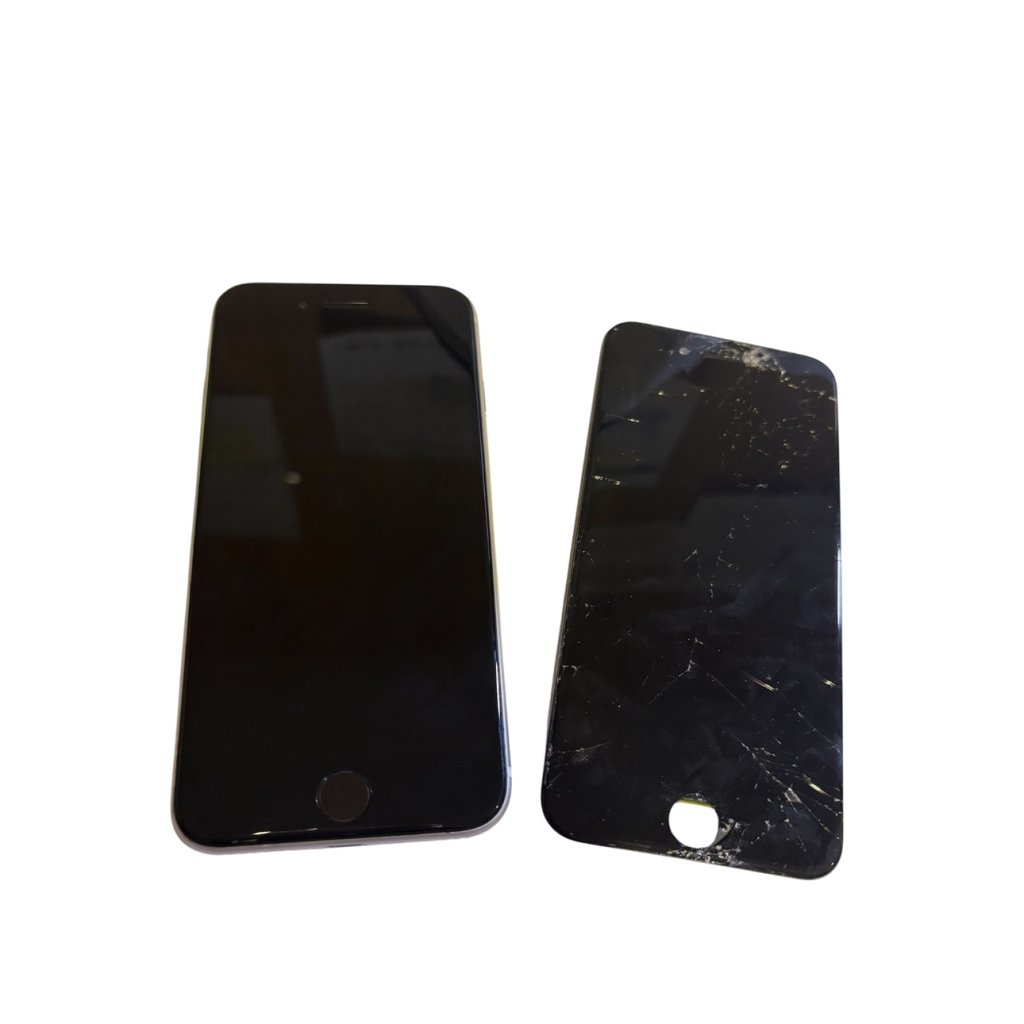 iPhoneSE3 パネル交換