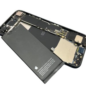 iPhoneSE3 【アイフォンSE3】 バッテリー交換