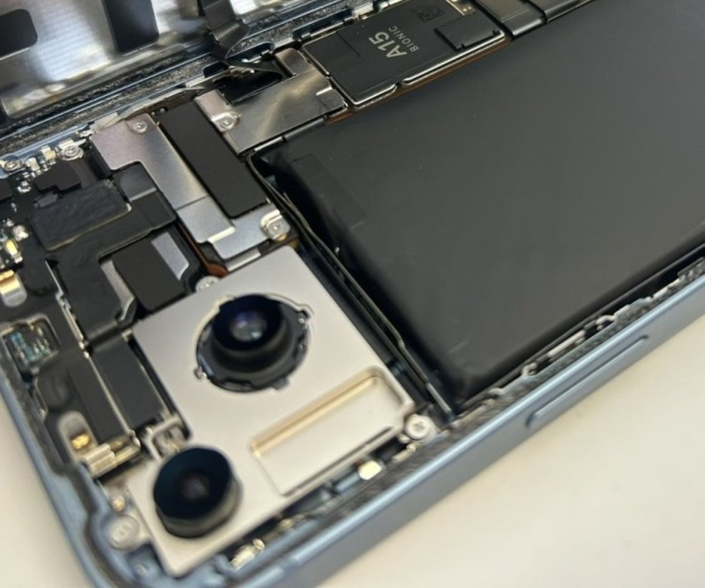 【iPhone14Plus アウトカメラ交換】カメラがぼやけてキレイに写せない！不便すぎて困る｜根室市琴平町