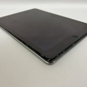 【iPad Air 2 バッテリー交換】バッテリー膨張による画面浮きの修理対応｜伊勢崎市今泉町