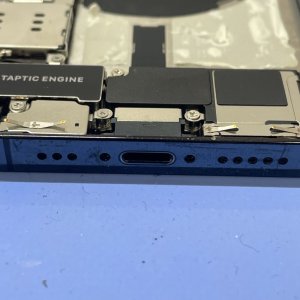 【iPhone 12 Pro ライトニング交換】充電できない・反応が悪い症状も改善｜渋川市半田