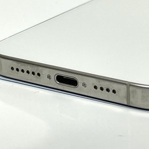 【iPhone15 Pro Max ドックコネクター修理】充電口の接触不良で充電できない症状を即日改善｜前橋市大友町