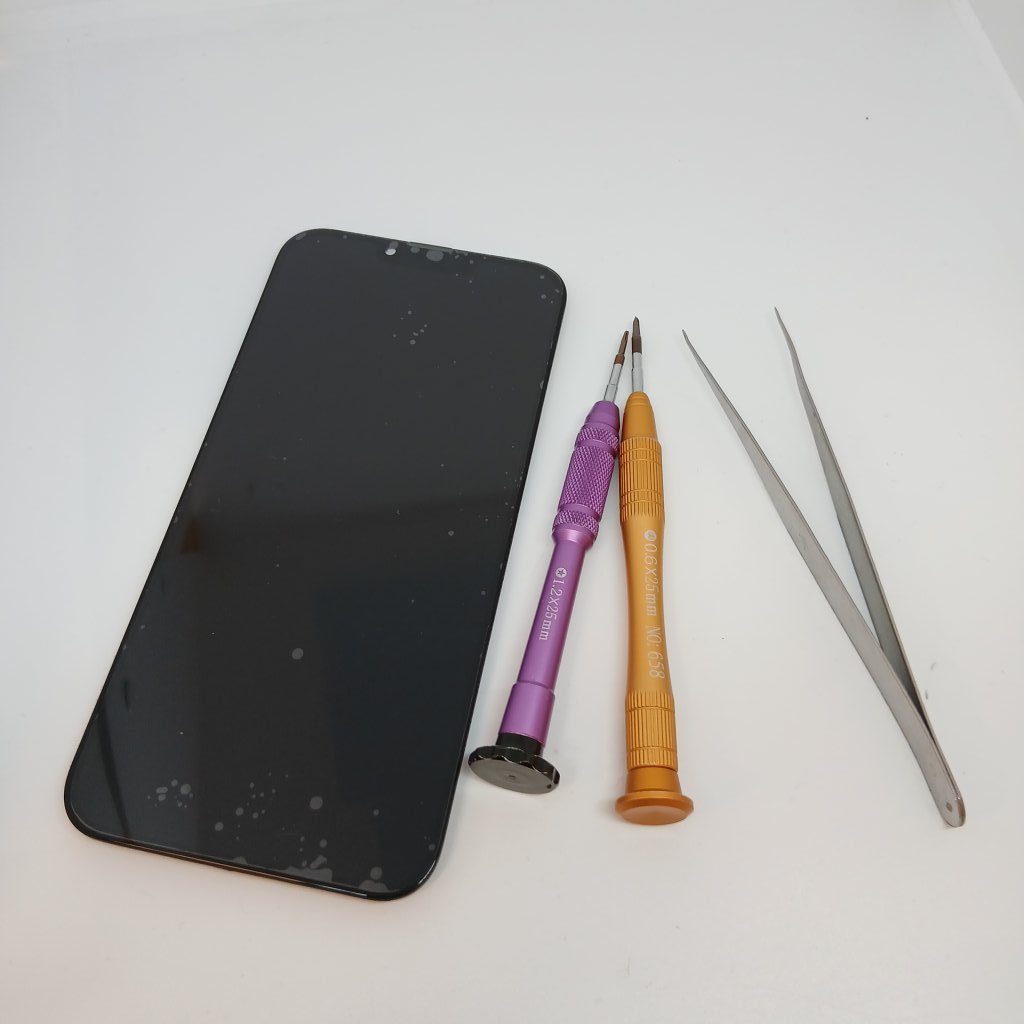 iPhone13ProMax　液晶交換