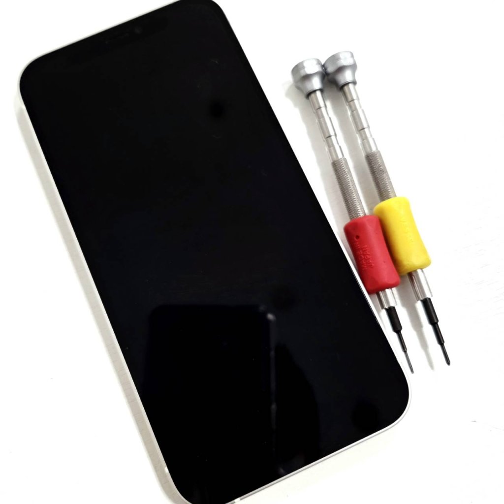 iPhone12 バッテリー交換