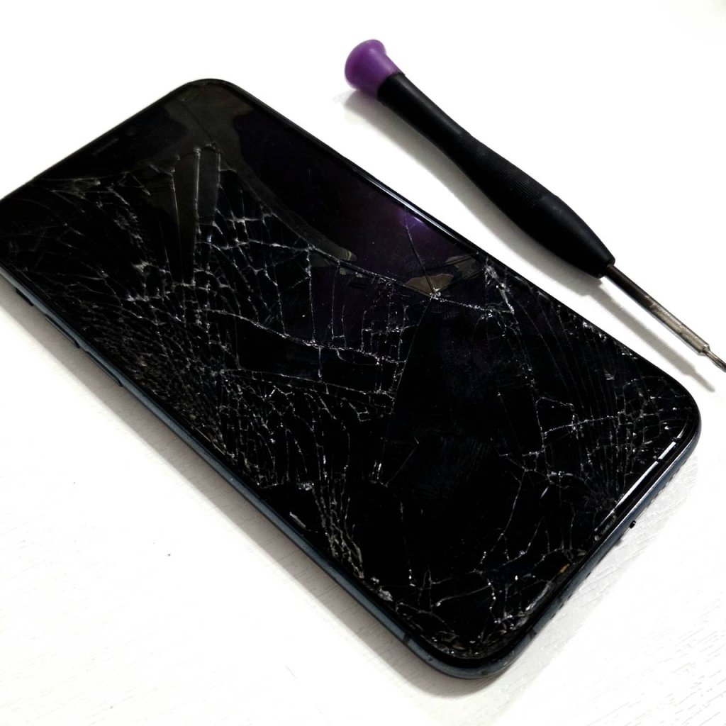 iPhone11 液晶交換