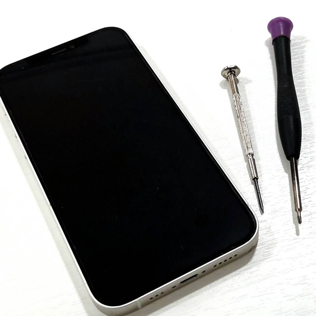 iPhone13PRO 液晶交換