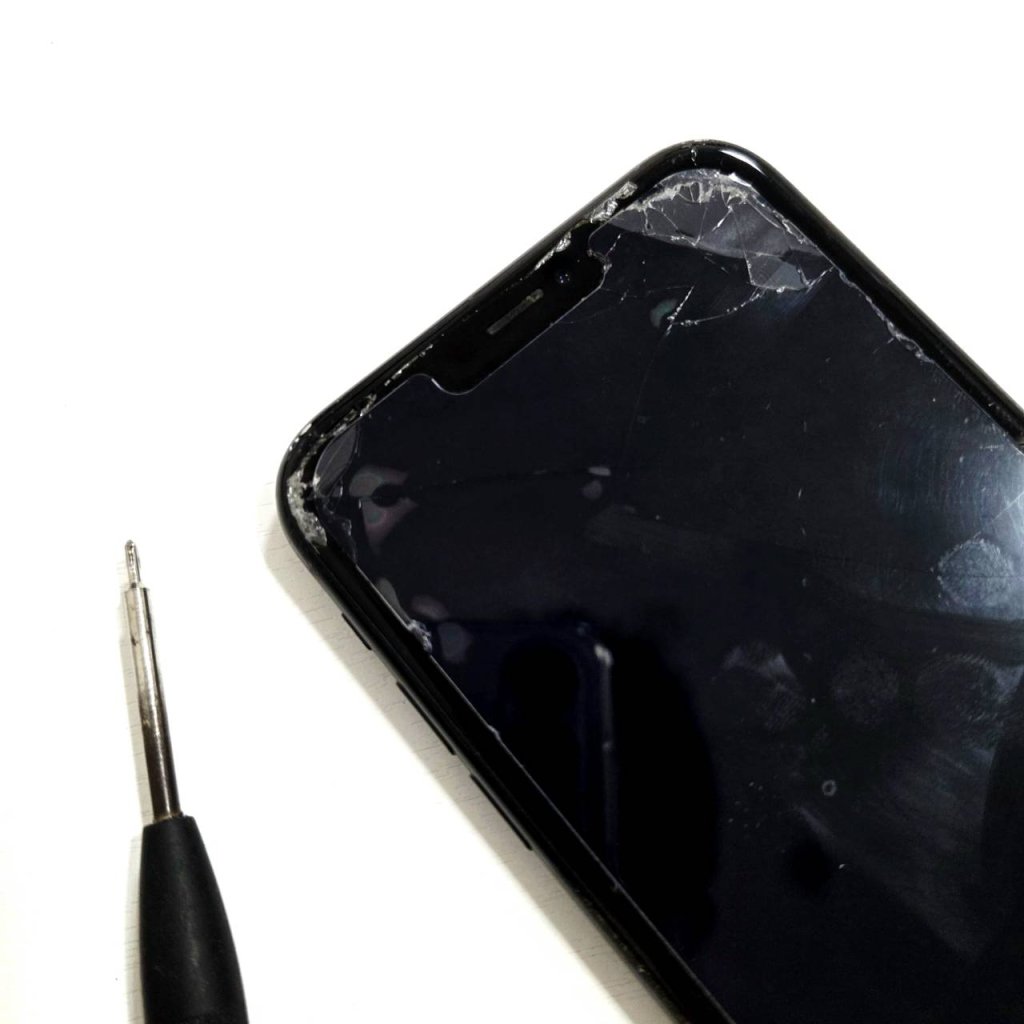 iPhoneXR フロントパネル交換