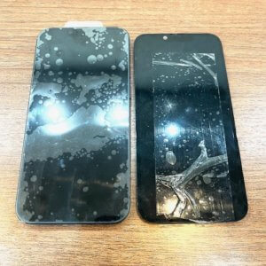 iPhone14 踏まれて液漏れ 液晶交換| 狭山市北入曽| 飛び込み修理も対応しております！