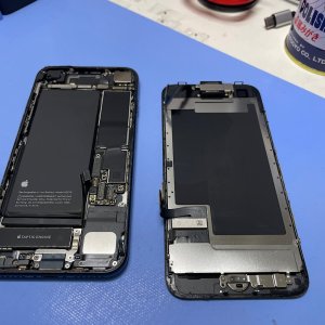 iPhoneSE3 落下亀裂 液晶交換| 取手市台宿| 飛び込み修理でも対応して致します！