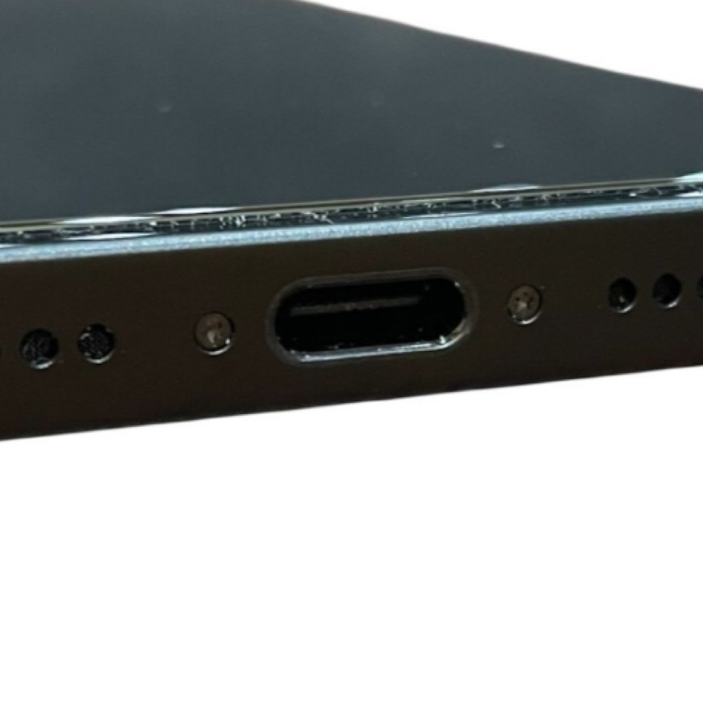 iPhone15 USB-C充電ポート修理 | 狭山市広瀬台| 充電不良にも対応致します！