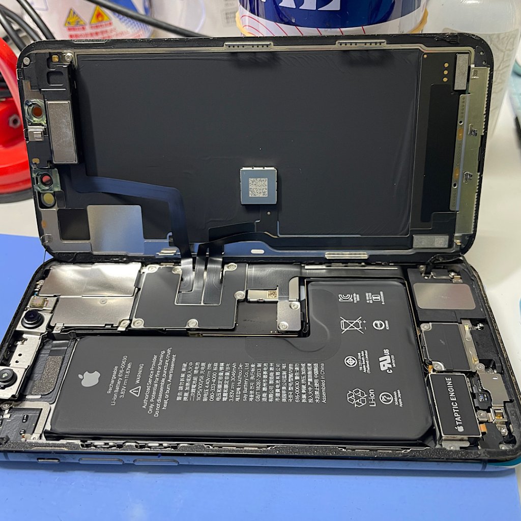 iPhone11Pro 最大容量72% バッテリー交換| 我孫子市湖北台| 液晶交換も即日30分で対応いたします！