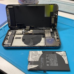 iPhone13mini 最大容量72%バッテリー交換|龍ケ崎市小通幸谷町| バッテリー交換も即日お渡しで修理対応しております‼︎