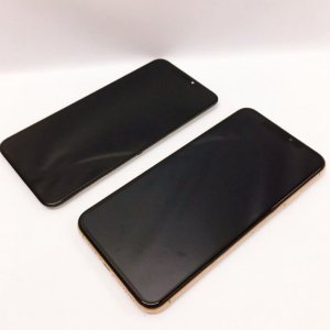 iPhoneXSmax 液晶に線が入った！ 液晶交換| 日高市高麗川| iPhone修理なら飛び込み修理対応出来ます！