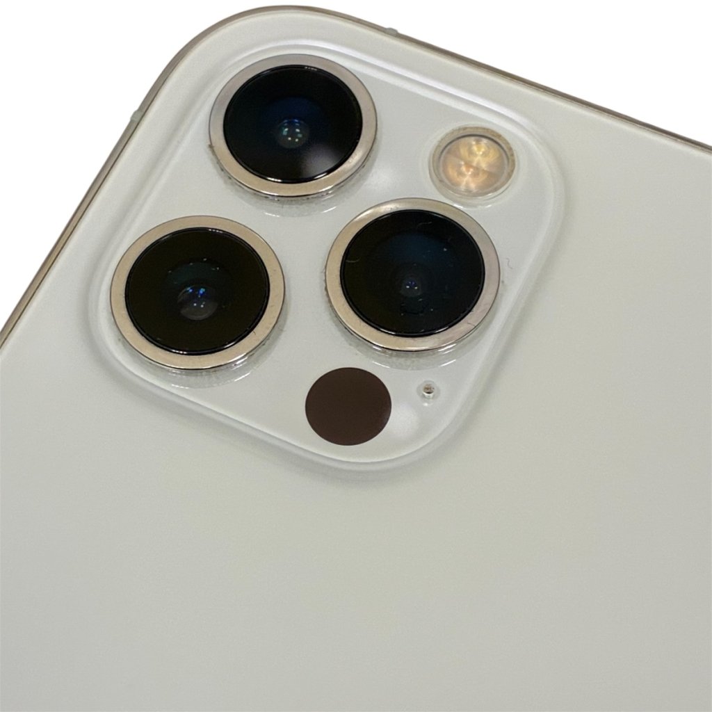 iPhone12Pro アウトカメラ交換　札幌市 東区 元町