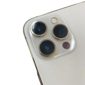 iPhone13pro アウトカメラ修理