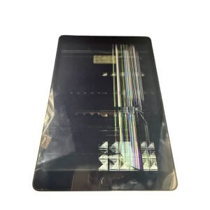 iPad8 液晶交換修理